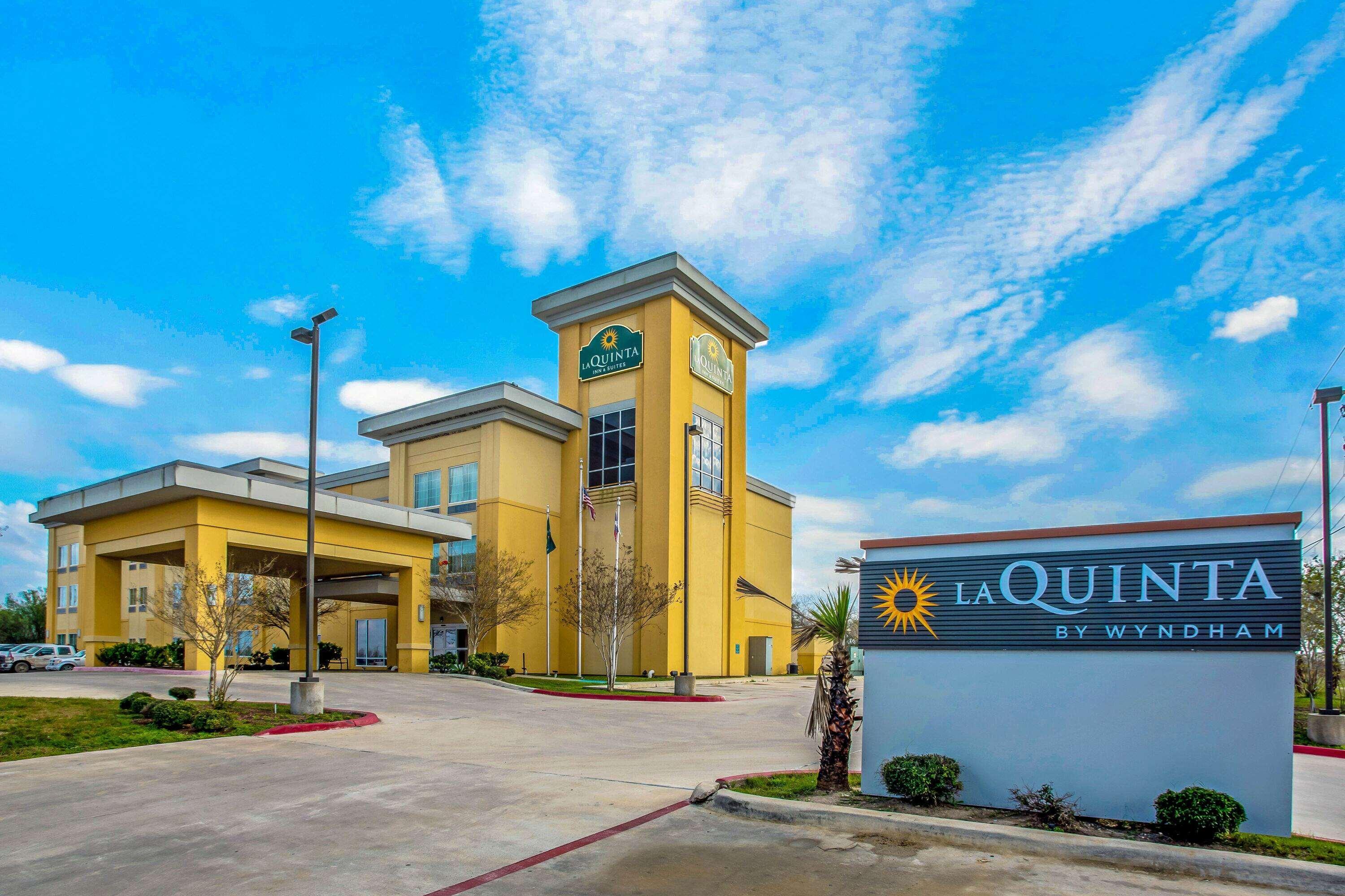 La Quinta By Wyndham Karnes City - Kenedy Exterior photo